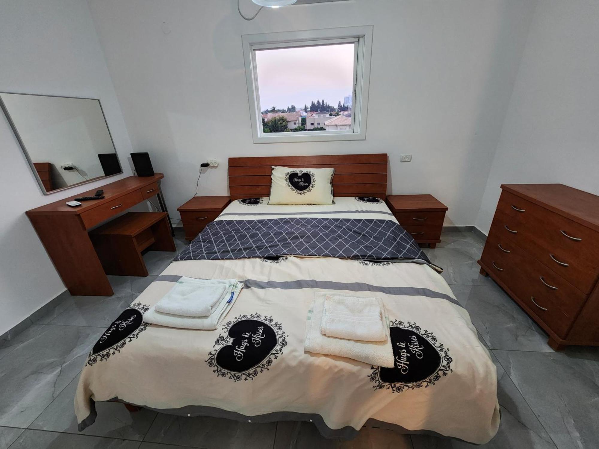 Short Term Stay In Rehovot Central Location Near Nes Ziona Rishon Lezion Jerusalem And Tel Aviv المظهر الخارجي الصورة